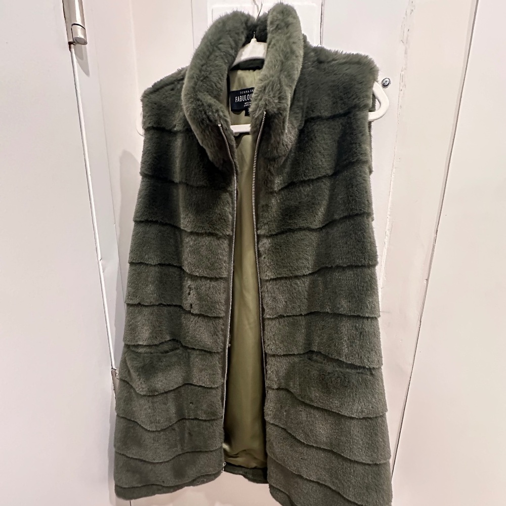 Donna Saliera Fabulous Furs Weekender Vest - Olive Green